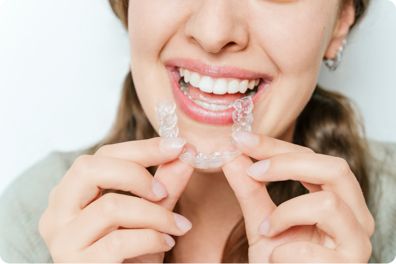 How Long Do Clear Retainers Last?